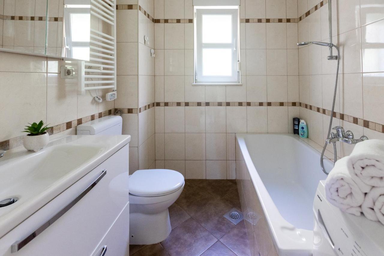 Sunspot Apartment - Beautiful View With Big Garden, Free Parking, Central Dubrovnik Kültér fotó